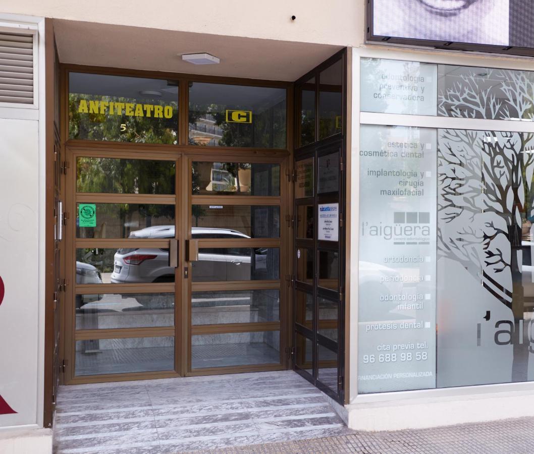 Apartamentos Anfiteatro Benidorm Exterior photo